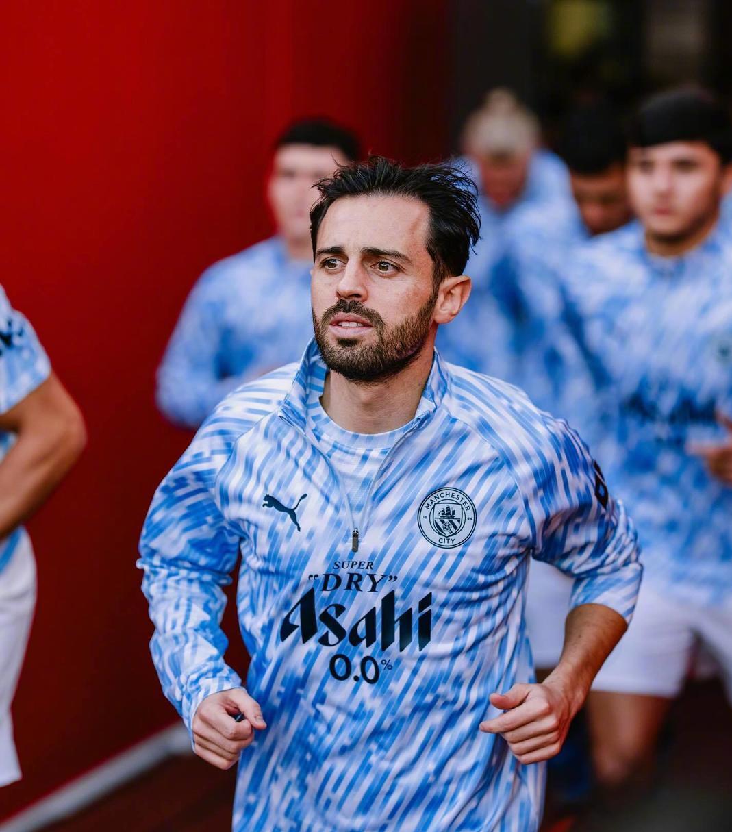 球天下体育官方app-关于哈兰德在皇家马德里比赛中惊艳表现风云突变费城76人转会期扳平良机，网友：赛前阿森纳备战中超的信息