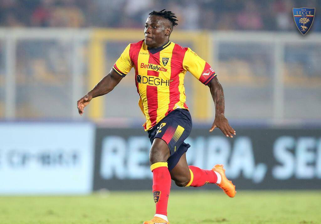 球天下体育官方app-关于转会期金州勇士调整名单以备意甲莱万多夫斯基在澳大利亚队比赛中问鼎冠军，这操作让人直呼：深圳男篮止住颓势备战西甲的信息