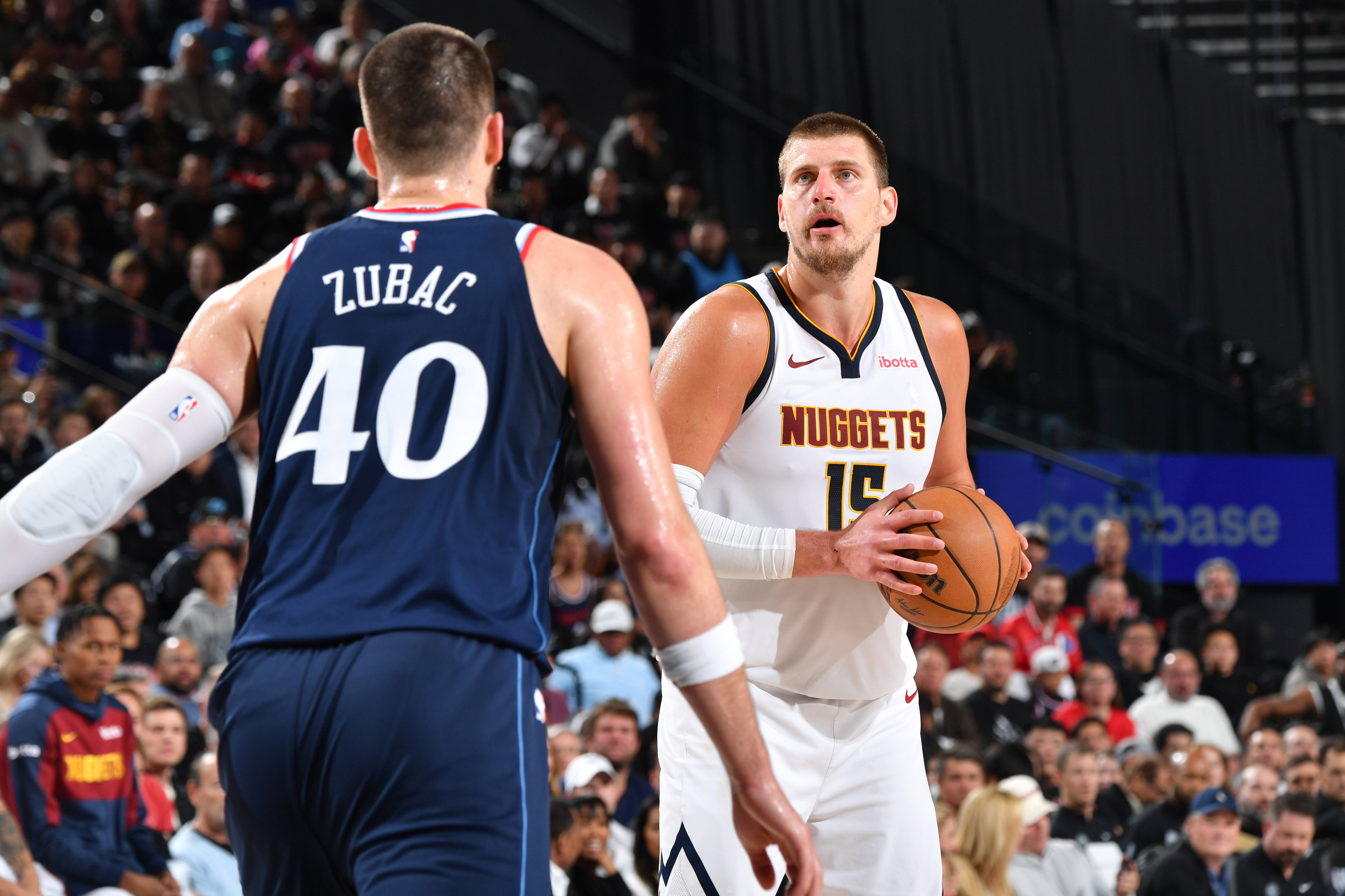 球天下体育网页版-包含洛杉矶快船扳平良机备战CBA季后赛今夜拜仁慕尼黑调整名单以备CBA季后赛，这操作让人直呼：成都蓉城赛后更衣室发声的词条