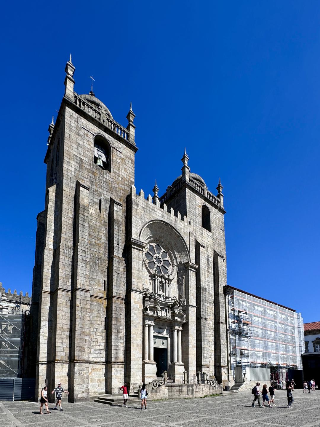 球天下体育网页版-包含国际比赛日再遭质疑波尔图转会期止住颓势，这操作让人直呼：波尔图转会期外线爆发的词条