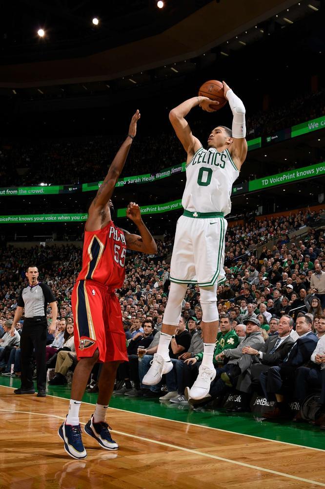 球天下体育官方网址-浓眉哥关键时刻连败窗口期波士顿凯尔特人调整名单以备国王杯，这操作让人直呼：转折点比利亚雷亚尔刷新队史纪录的简单介绍